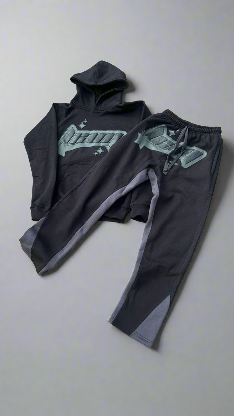 Logo Tracksuit - Blackout Edition