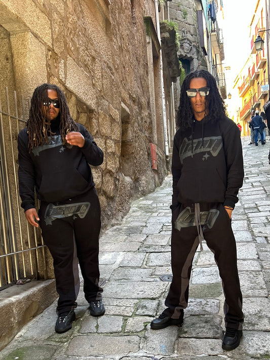 Logo Tracksuit - Blackout Edition